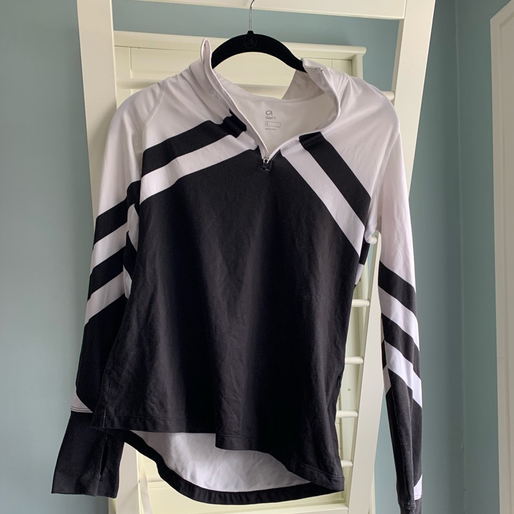 Gap Fit quarter zip